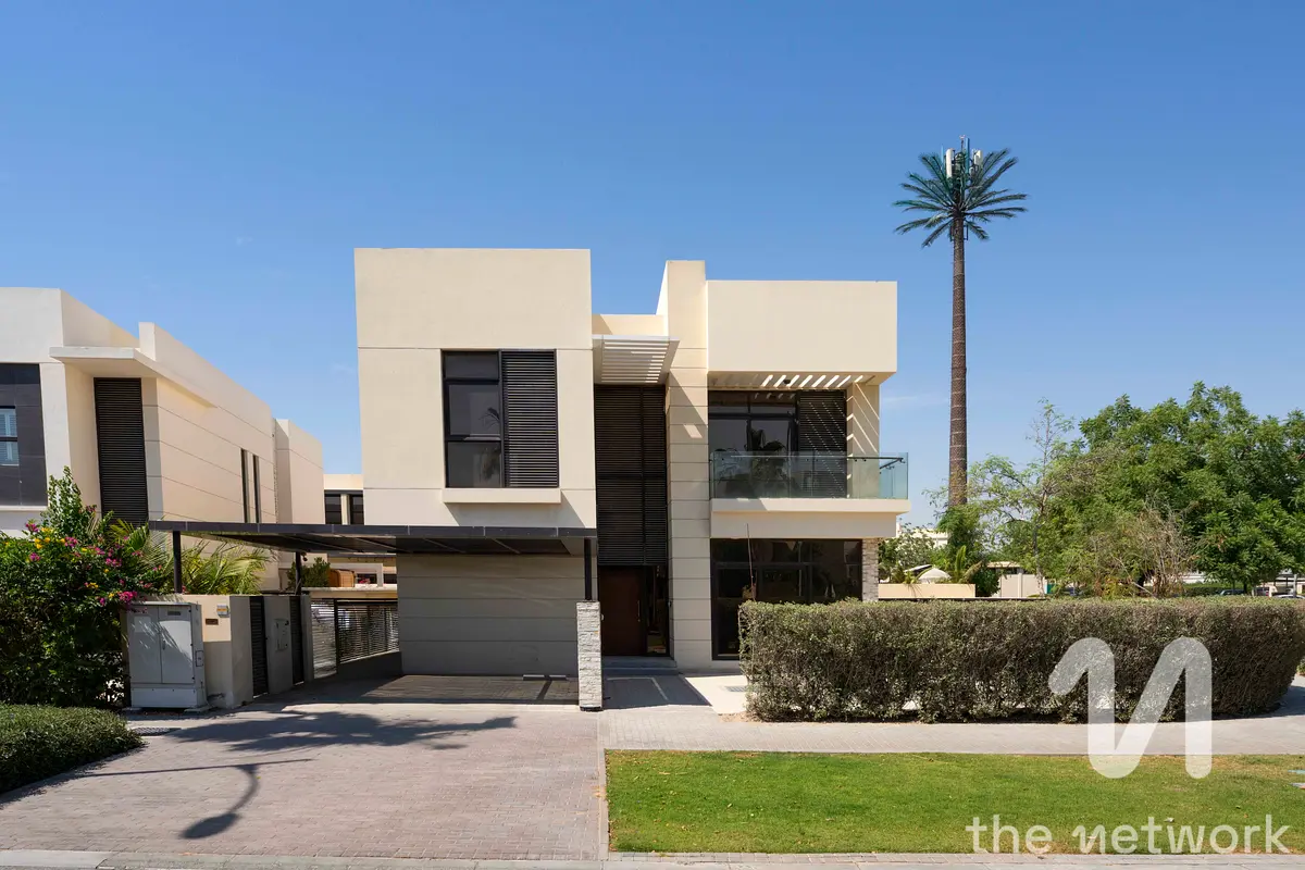 Corner Villa | Private Pool | Ultra Luxury 6 Bed
