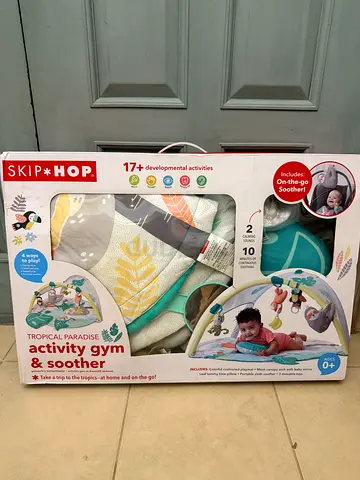 Skiphop newborn activity