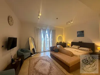 Amazing Deal | Large Studio | Green Roundabout View
