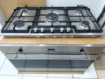 Smeg latest model gass oven and Siemens cooktop set built-in 90cm by edel