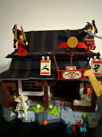 READ DESCRIPTION Ninjago Blacksmith set (No earth master,Ray and Maya)