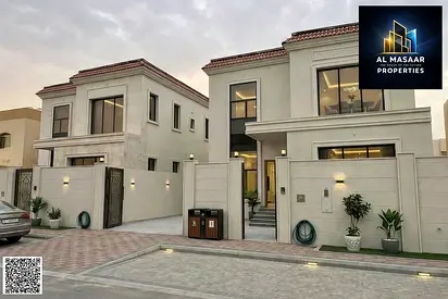 فيلا ممتازه بالمويهات قريبه من جميع الخدمات مساحه كبيره تملك حر لجميع الجنسيات