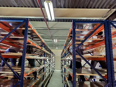 WAREHOUSE RACKING AND SHELVING IN UAE