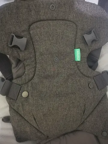 Ergonomic Baby Carrier (soft structured) - gently used