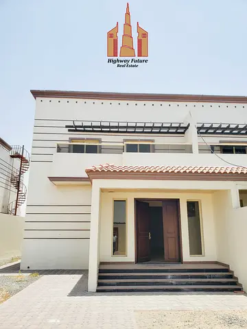 4 Bed room big Majlis balcony wardrobe maids room big kitchan parking 125k