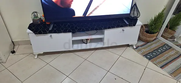 Tv unit