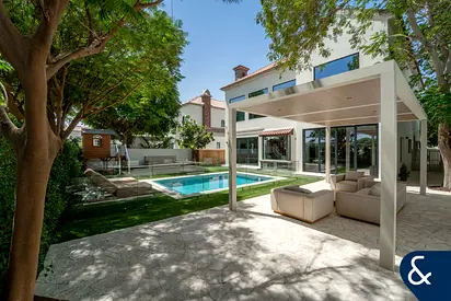 Extended & Renovated | Golf View | Five Beds