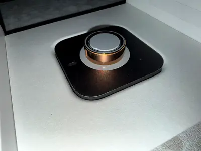 Oura Ring 4 / size 6 / Rose Gold