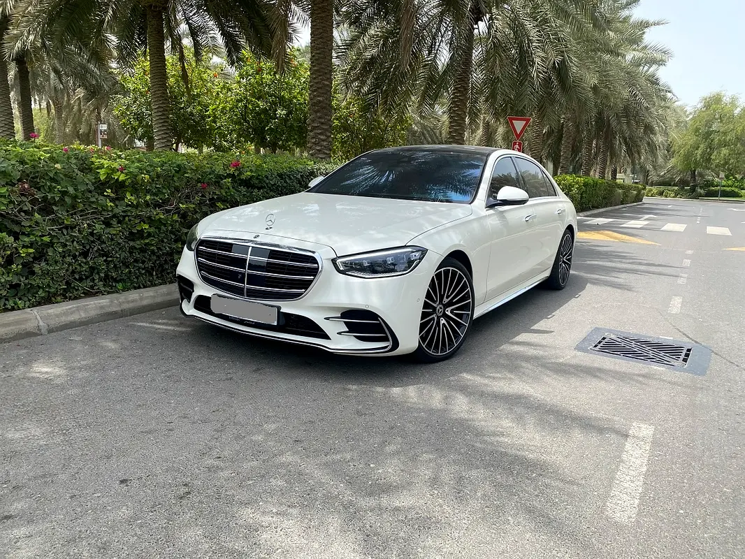 Mercedes-Benz S-Class 2023 — photo 1 of 20