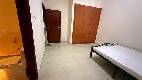 Master Bed room Available for Couples Near DAFZA Metro station Qusais