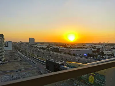 PRIME LOCATION | DIRECT ACCESS TO METRO| WELL KEPT