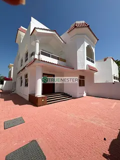 Elegant 4BR Villa with Shared Pool &amp; Garden Space | Jumeirah 3