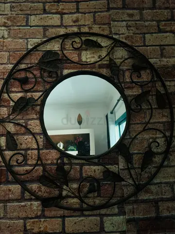 Decorative Round Wall Mirror with Wrought Iron Leaf Frame