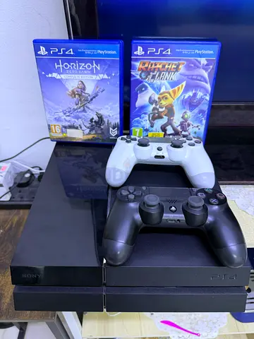 Sony PlayStation 4 Slim with 2 Controllers and 2 Games (Horizon Zero Dawn, Ratchet  Clank)