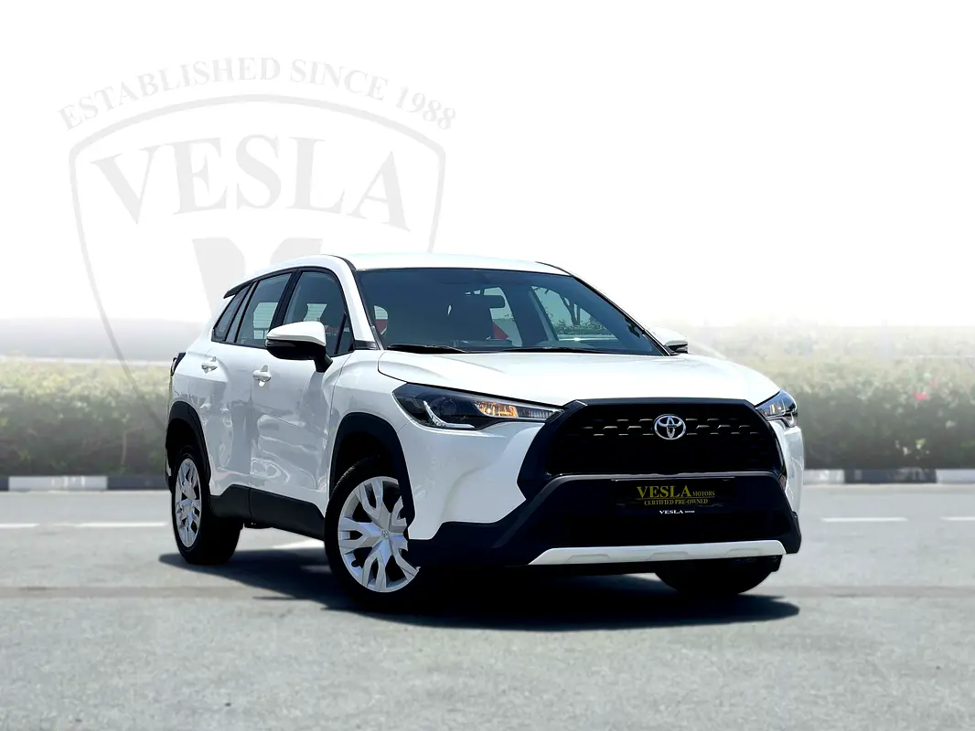 Toyota Corolla Cross 2023 — photo 1 of 20
