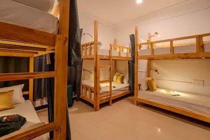 BEDSPACES FOR EXECUTIVE MALES