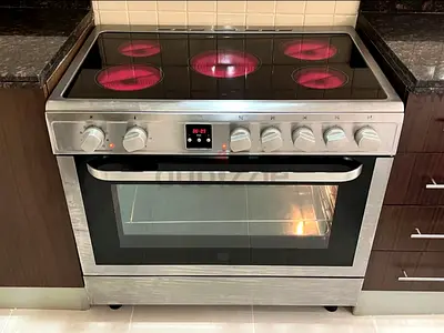 Hoover 5 burner full electric ceramic cooker Range size 90cm