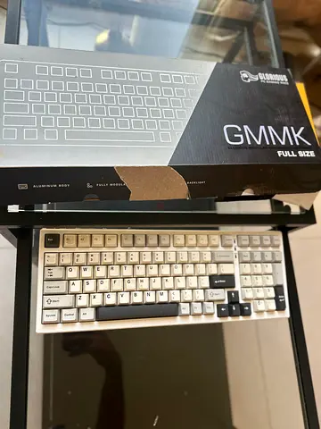 GLORIOUS GMMK Full-Size Mechanical Keyboard (White) - Good Condition