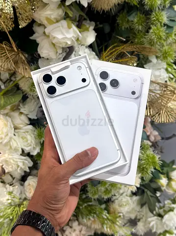 Apple iPhone 17 Pro Max (Silver) TDRA 🇦🇪- Brand New with box and cable only 1 month used.