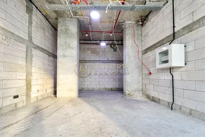 Prime Location | Near Parking | Spacious Layout