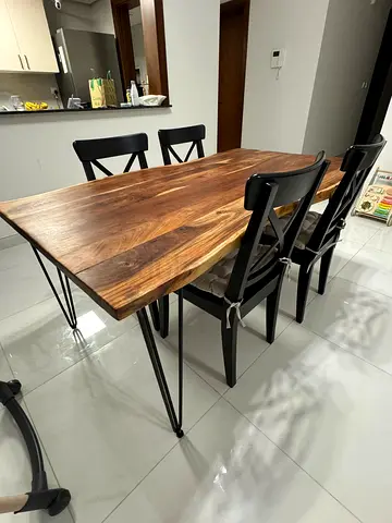 Solid Sheesham Wood Dining Table with 4 Chairs - Modern Live Edge