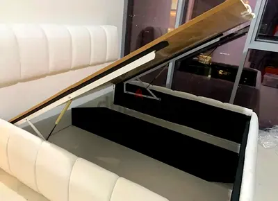 Hydraulic Storage King Size Brand New
Fully Custom Made Bedframe