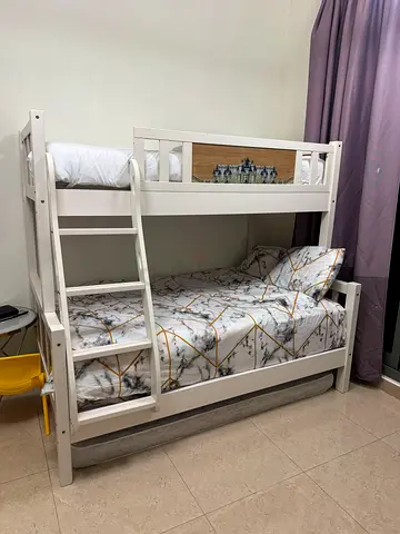 White Wooden Bunk Bed with Twin Over Full Frame