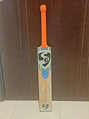 English Willow Bat @ 600AED