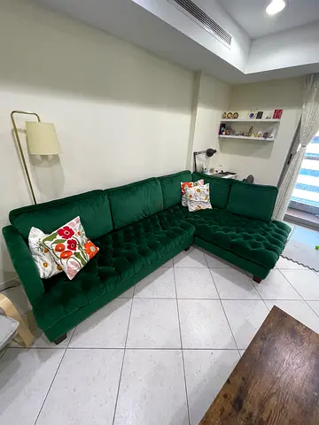 Green Velvet L-Shaped Chesterfield Sofa - 4-Seater Corner