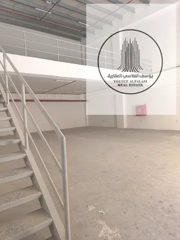 للإيجار مستودعات الجرف 2 مساحة 3328 قدم كهرباء 25 كيلو 4 دفعات