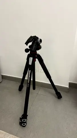 Manfrotto Camera Tripod with Fluid Pan Head