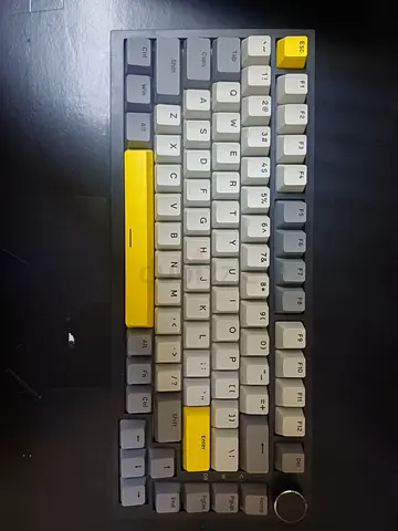 Ajazz AK820 wired with volume adjusting dial and hot swappable switches