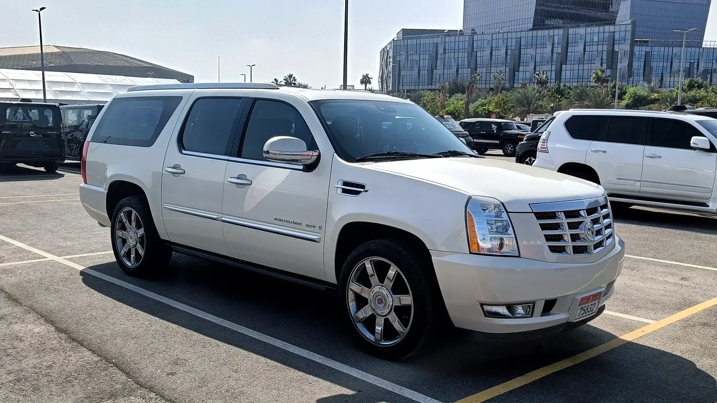 Cadillac Escalade 2009 — photo 1 of 20