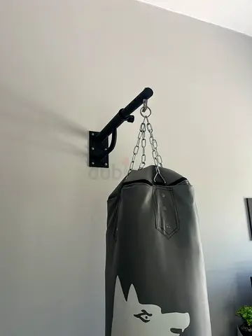 Heavy Duty Hanging Punching Bag with Wall Bracket