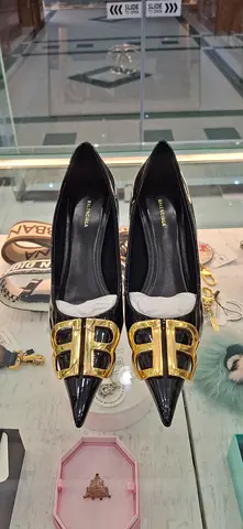 Black Pointed Flats with Gold Buckle Detail (Womens) - Preowned