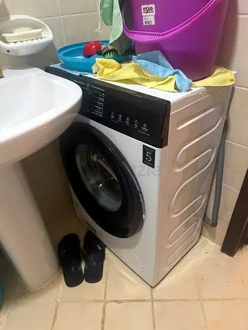 Washing machine front load 6 kg for urgent sale