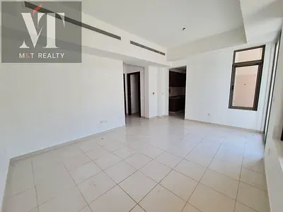 Semi Single Row|Ready to Move|Next to Park