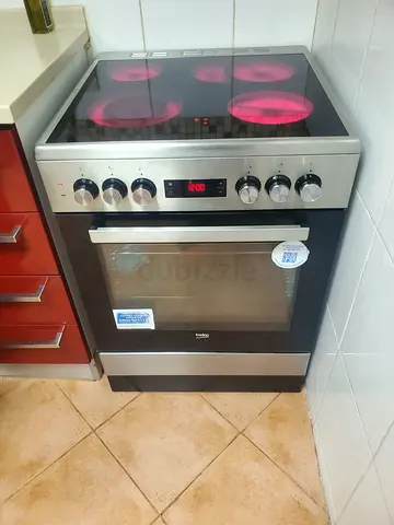 Beko electric stove 60 by 60cm freestanding