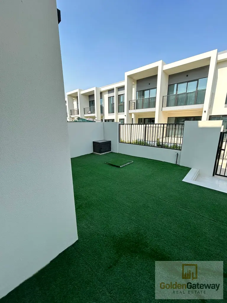 Best Deal !!! Townhouse In Shams Townhouse