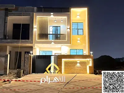 طابقين مع تراس على السطح، السعر يشمل رسوم التسجيل والتملك، تقع على الشارع الرئيسي، جاهزة للسكن