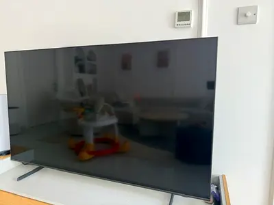 Samsung TV with TV unit