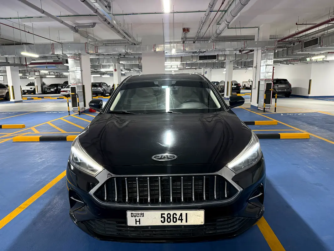 JAC J7 2023 — photo 1 of 8