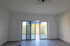 Single Row | Corner Unit | Vacant
