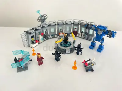 LEGO Marvel Iron Man Hall of Armor Set #76125