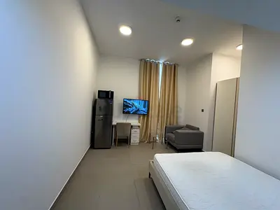 room with washroom available near metro out side free parking