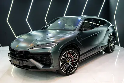 2025 Lamborghini Urus SE, Panoramic Roof, Bang N Olufsen Audio, 800 HP Hybrid!!
