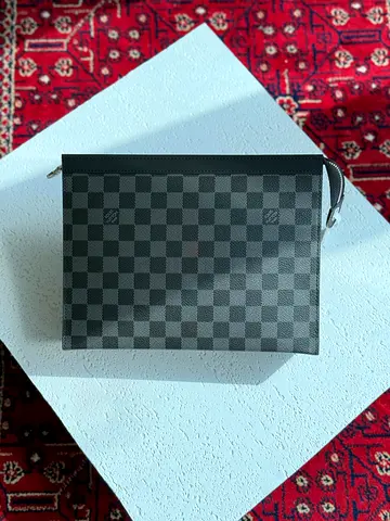 Louis Vuitton Damier clutch