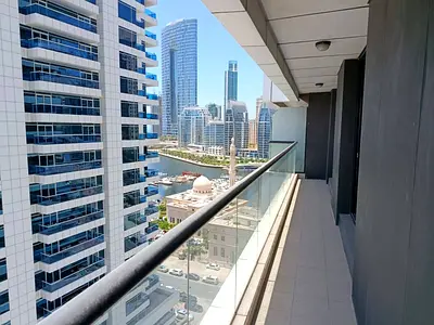 Marina View | Corner Unit | Vacant