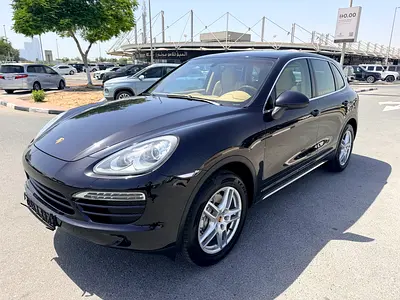 Porsche Cayenne Standard 2013 | GCC Specs single owner original paint | Excellent Condition