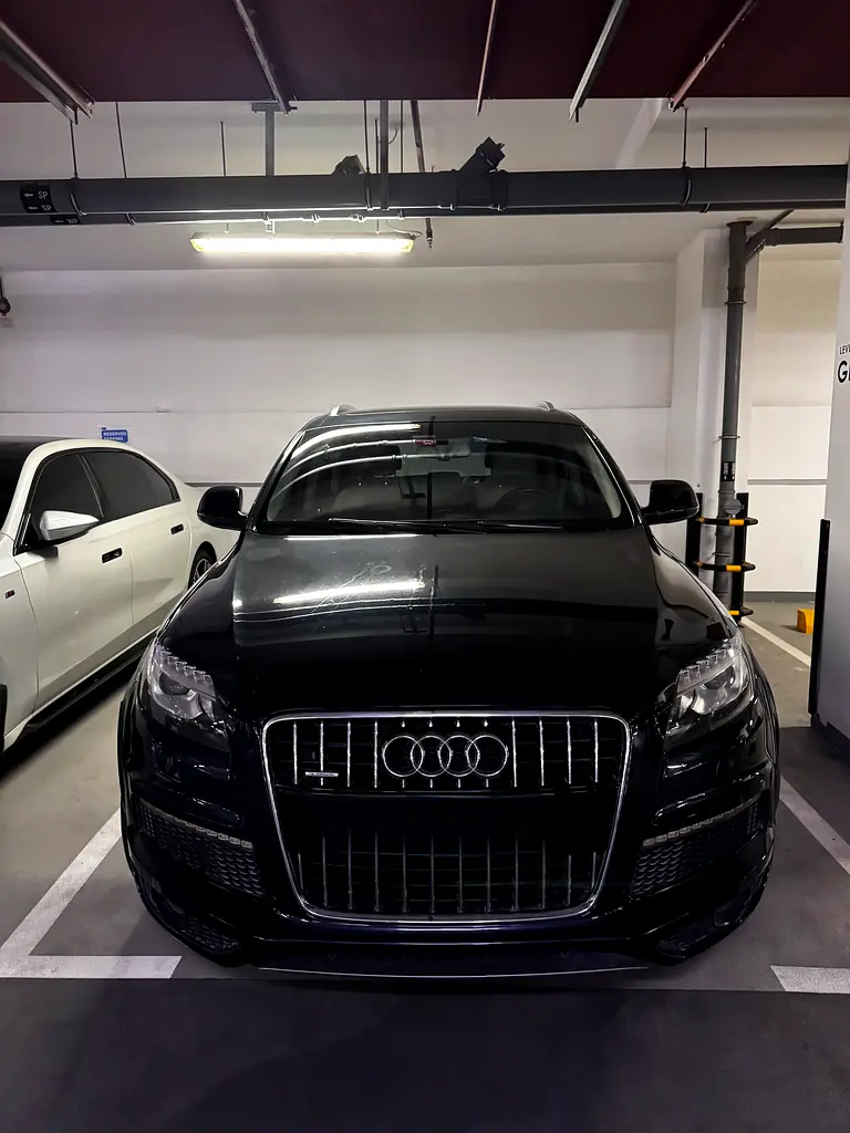 Audi Q7 2013 — photo 1 of 8